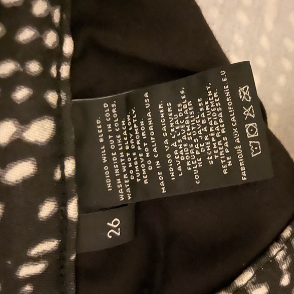 JBrand stretchy skinny jean. Size 26. Never worn. Black white design - Picture 5 of 5